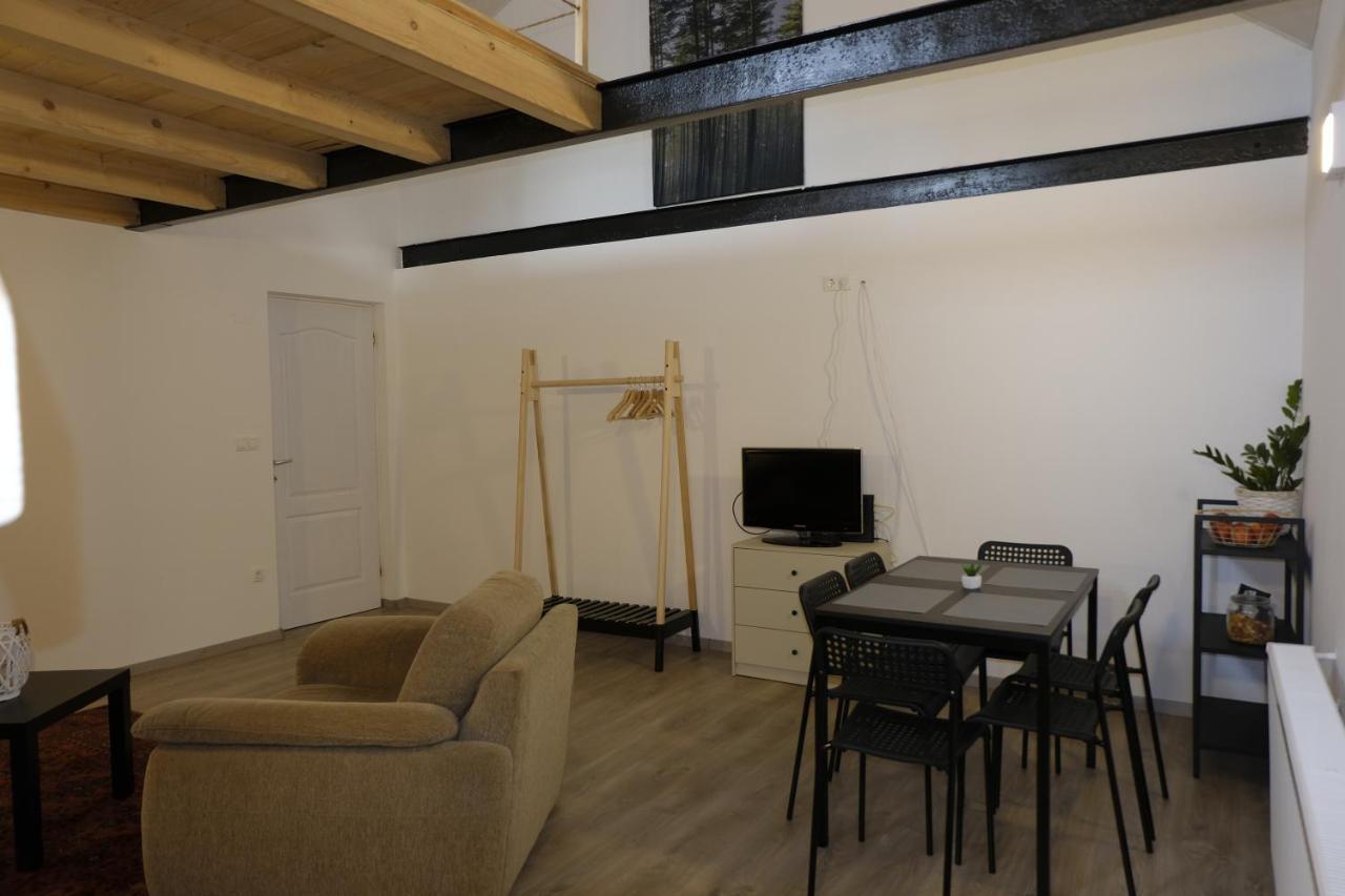 Kajari Apartmanhaz Balatonfokajar Ngoại thất bức ảnh